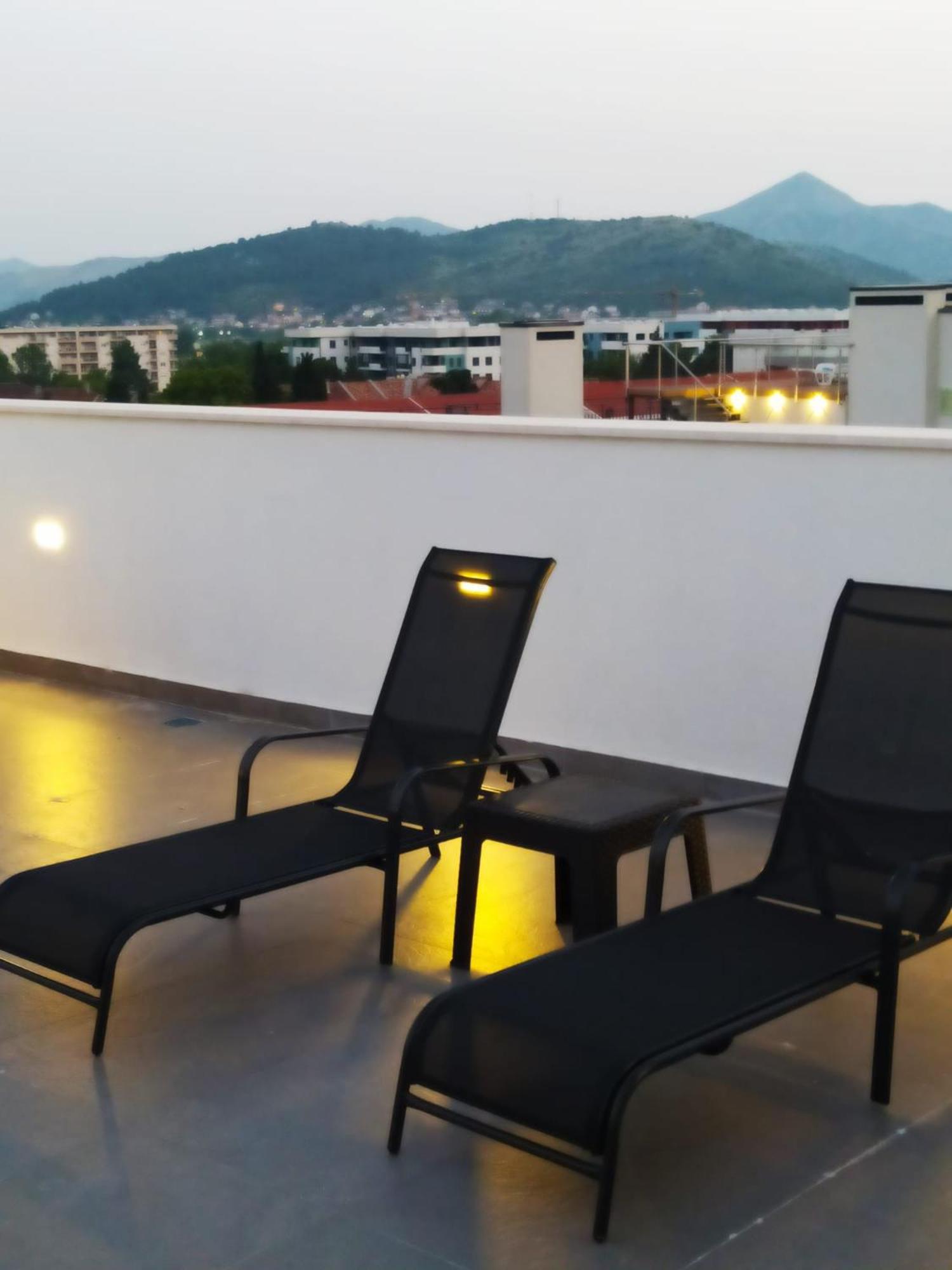 Pine 1 Apartment In The Center Trebinje Eksteriør billede