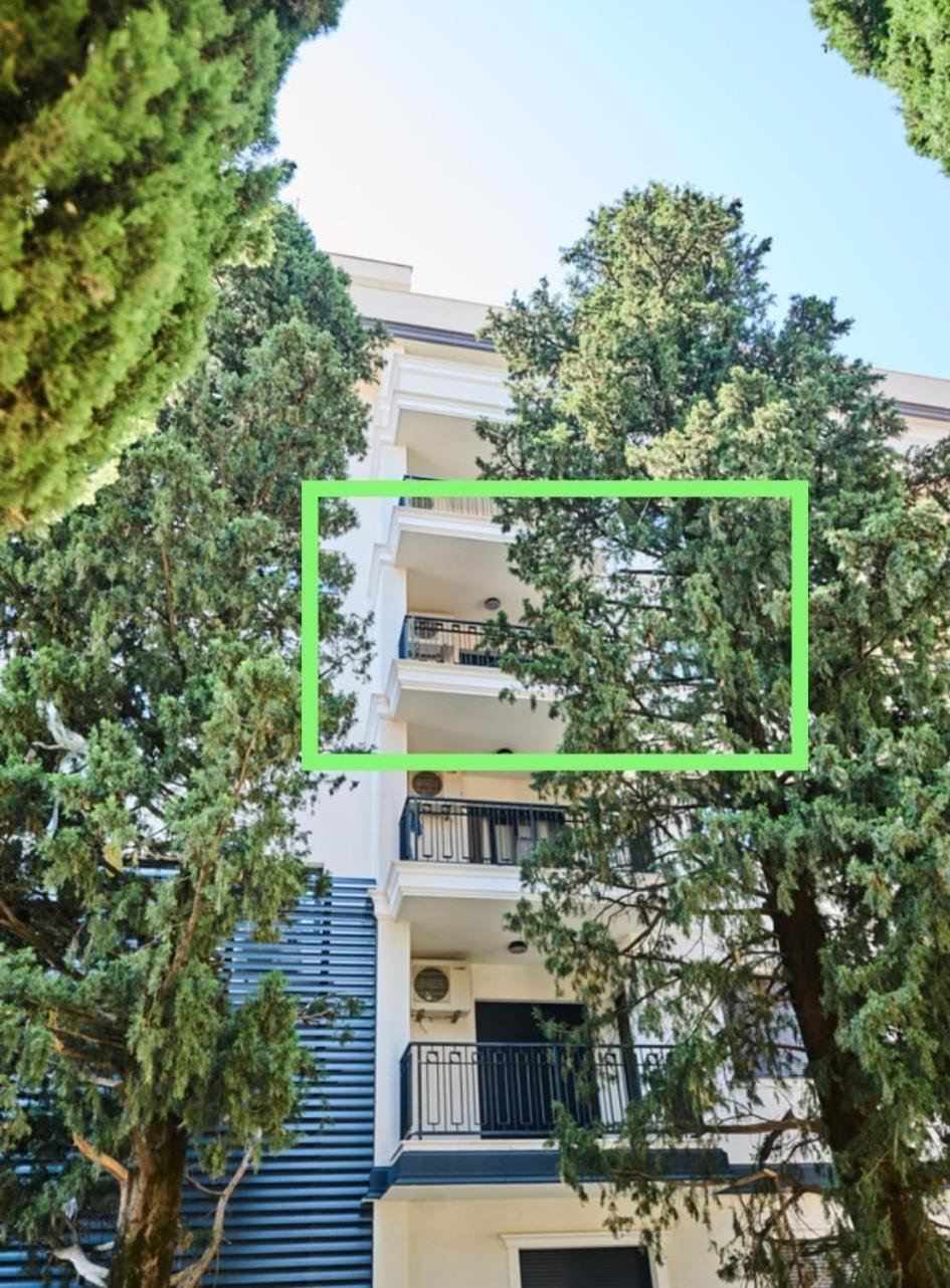 Pine 1 Apartment In The Center Trebinje Eksteriør billede